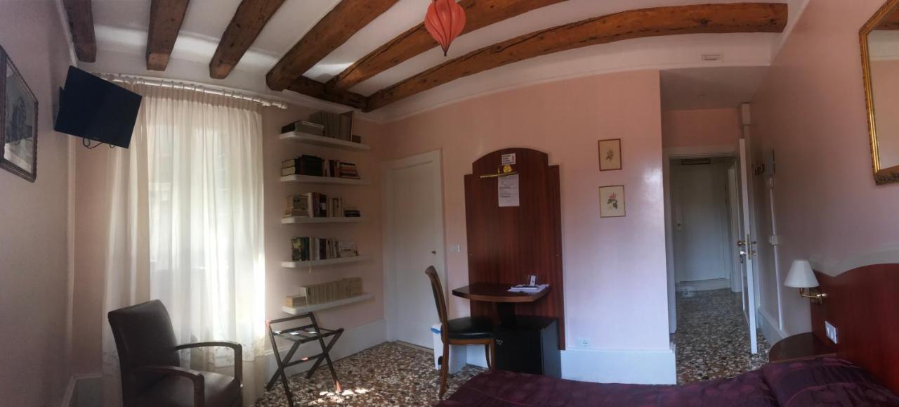 Nocleg ze śniadaniem A Le Boteghe 2*